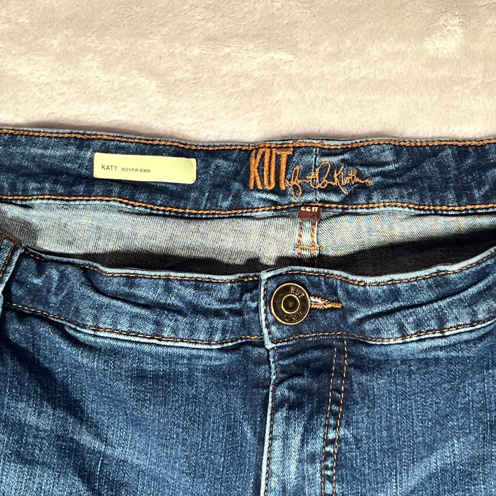 Kut from the Kloth Katy Boyfriend Jeans Plus Size 22W Medium Wash Blue Denim - Picture 2 of 12